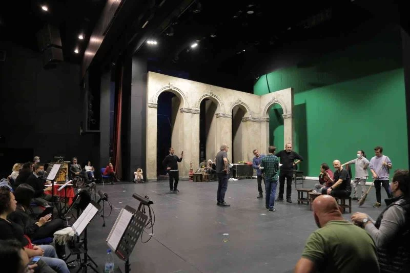 Kanlı Nigar müzikali Antalya DOB’da
