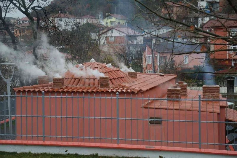 Tarihi hamamda onlarca yıl sonra yeniden sıcak su aktı
