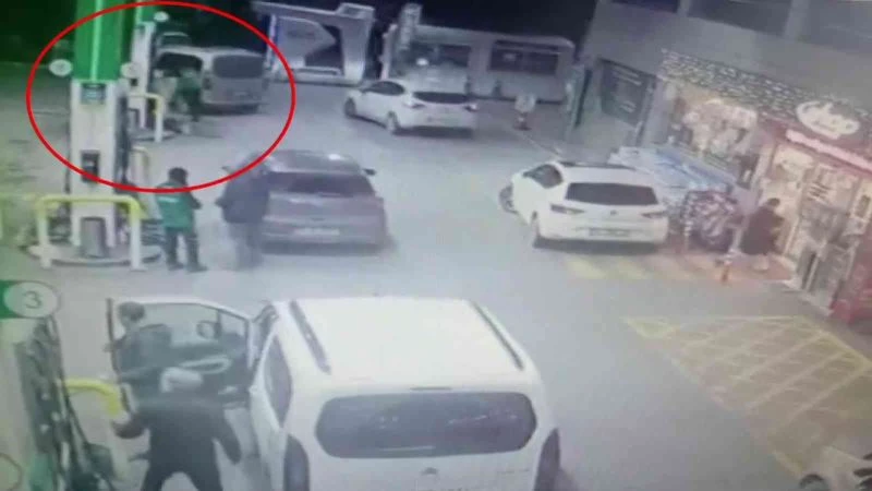 Çekmeköy’de yakıt alıp para ödemeden istasyondan kaçan şahıslar yakalandı
