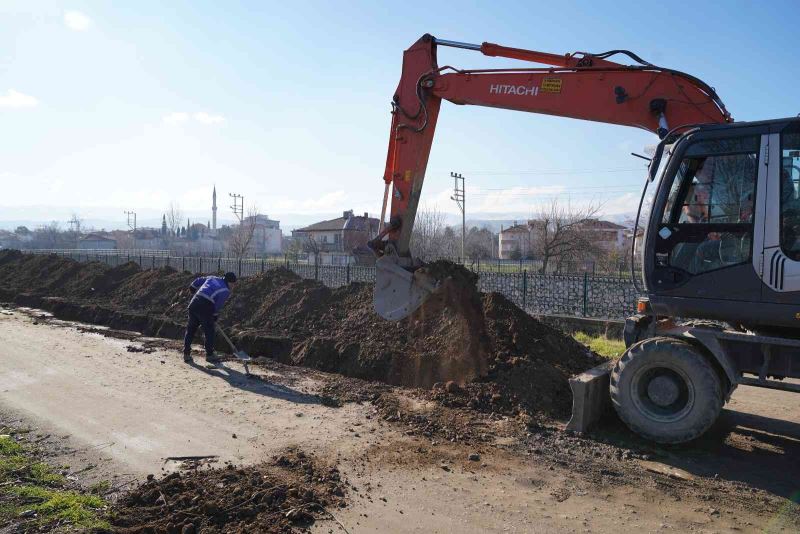Erbaa Belediyesi Yıldırım Beyazıt Mahallesi’nde içme suyu altyapısı için çalışma başlattı

