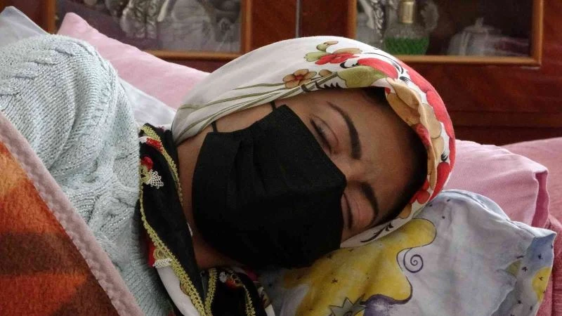 Antalya’da 2 pitbullun saldırısına uğrayarak ölümden dönen kadın: “Gitti geldi tekrar ısırdı”
