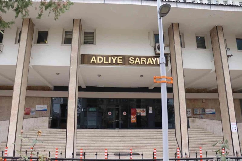 Leman Sam hakkında suç duyusunda bulundu
