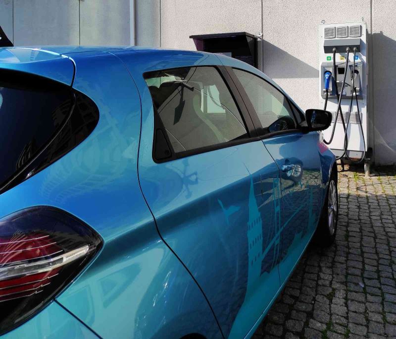 Türkiye’de elektrikli araç şarj istasyonları artıyor
