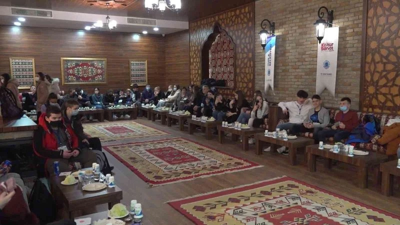 Daha yaşanabilir bir çevre için Erasmus öğrencileri Tuzla’da buluştu
