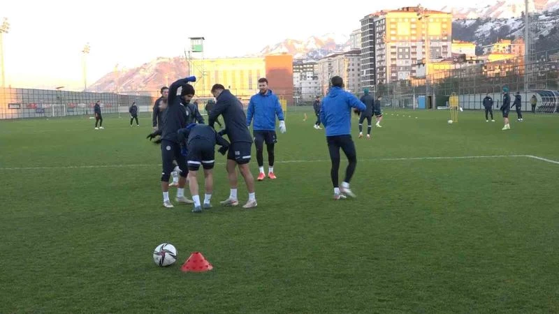 Hamza Hamzaoğlu: “2 maçta alamadığımız sonuçları bu maçlarda almak zorundayız”
