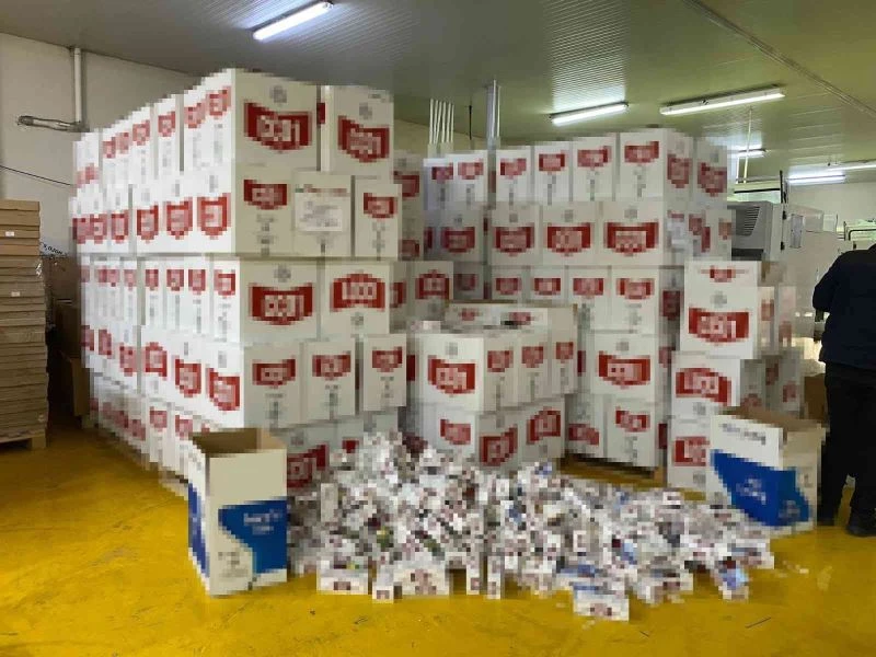 Adana’da 4 milyon 720 bin kaçak makaron ele geçirildi
