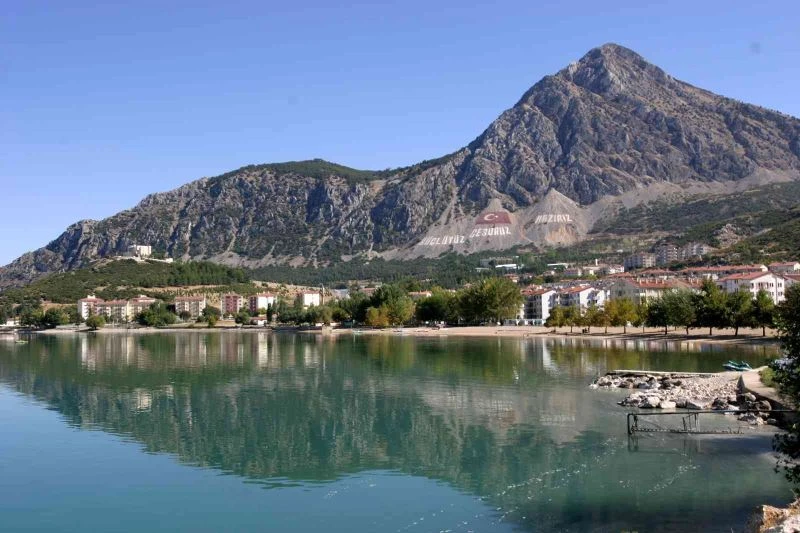 Yağışlarla birlikte Eğirdir Gölü su kotu 915,18 metreye yükseldi
