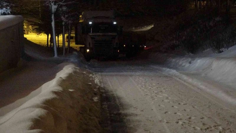 Bolu’da kar yağışı etkisini azalttı
