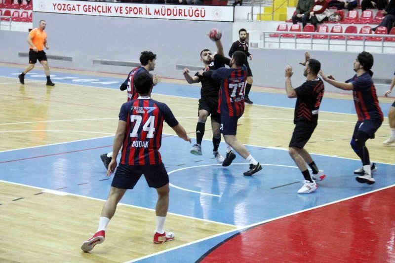 Hentbol Erkekler 2. Ligi: Yozgat Belediyesi Bozokspor: 33 - Mersin İdmanyurduspor: 20
