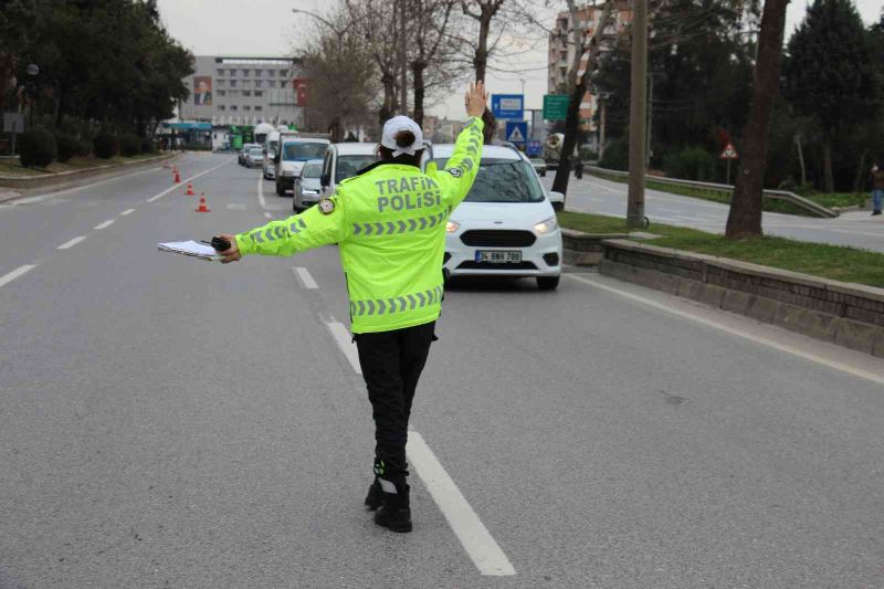 Aydın’da kurallara uymayan sürücüler cezalandırıldı
