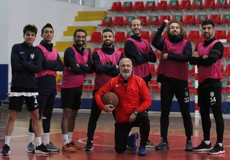 Diyarbekirspor’da savunmaya takviye
