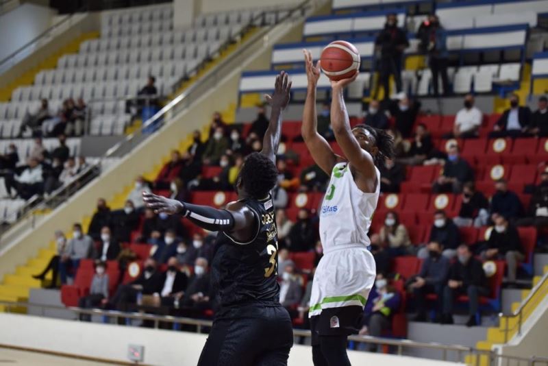 Manisa temsilcisi yeşil-beyazlı ekip ligi 3. sırada tamamladı
