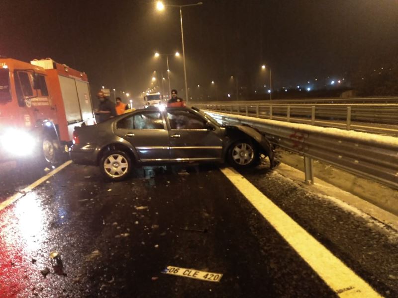 Kuzey Marmara Otoyolu’nda işletmeye ait kar küreme aracına arkadan çarptı
