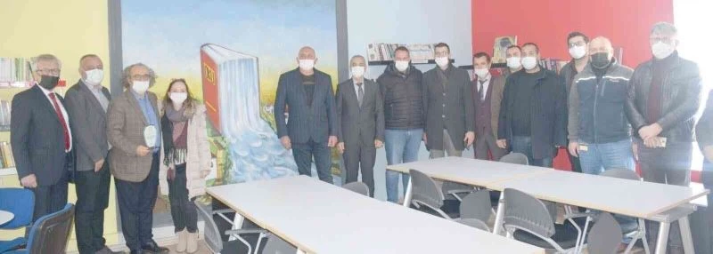 Köyceğiz Döğüşbelen Ortaokulu kütüphaneye kavuştu
