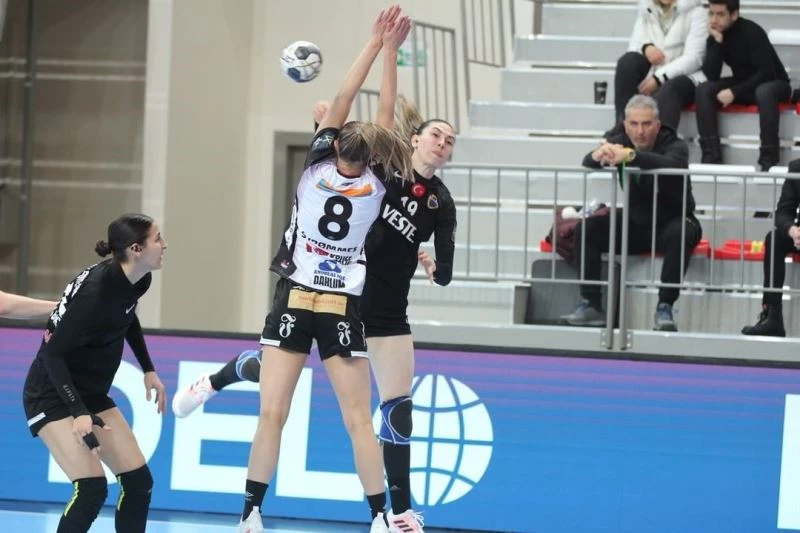 EHF Kadınlar Şampiyonlar Ligi: Kastamonu Belediyespor: 24 - Vipers Kristiansand: 35
