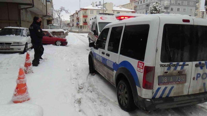 Kayseri’de yüzey temizleyicisi içen bebek zehirlendi
