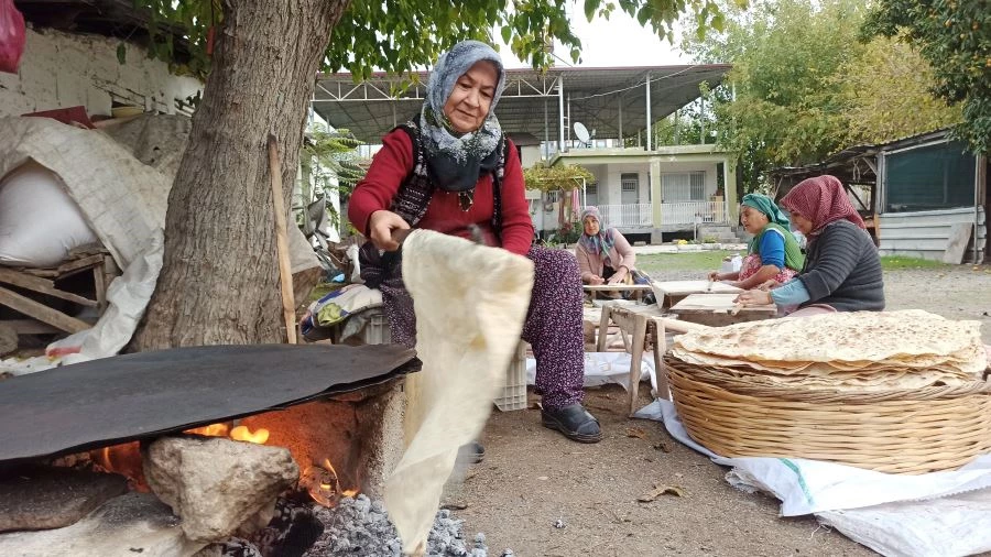 Un fiyatları zamlandı bin yıllık yufka ekmek geleneği bitme noktasına geldi. 