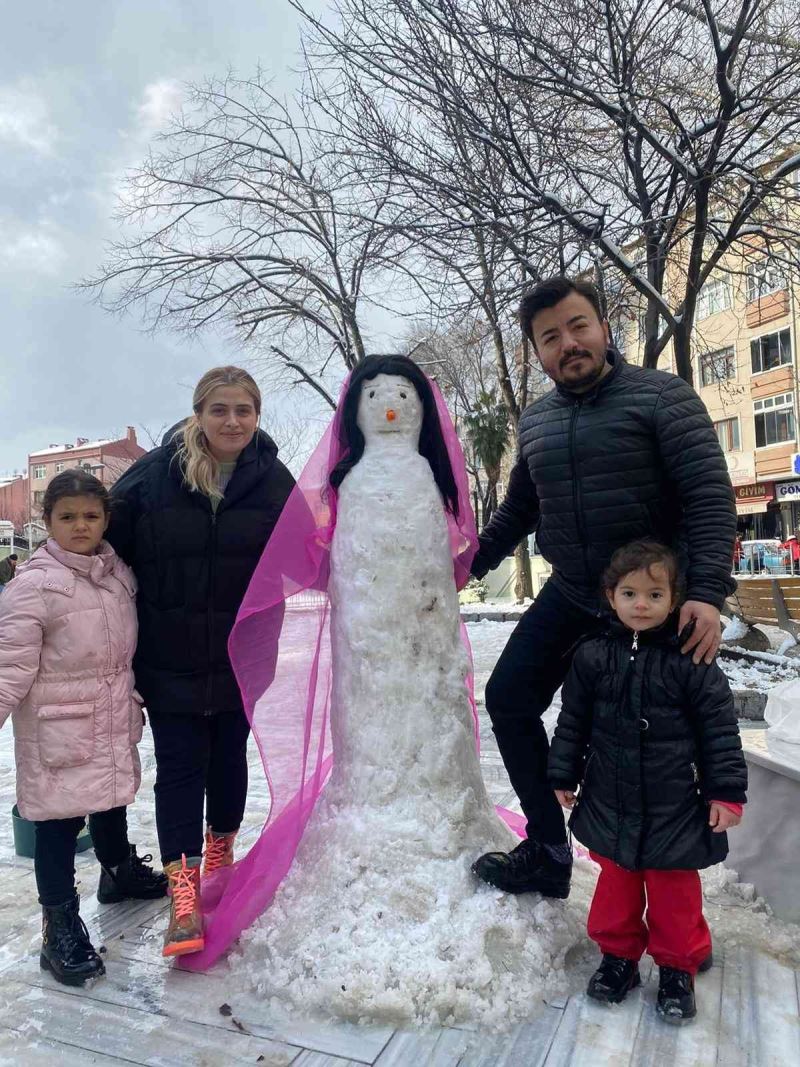 Kardan gelin taliplerini bekliyor, takı merasimine de hazır
