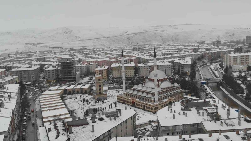 Çankırı’daki yoğun kar yağışı havadan görüntülendi
