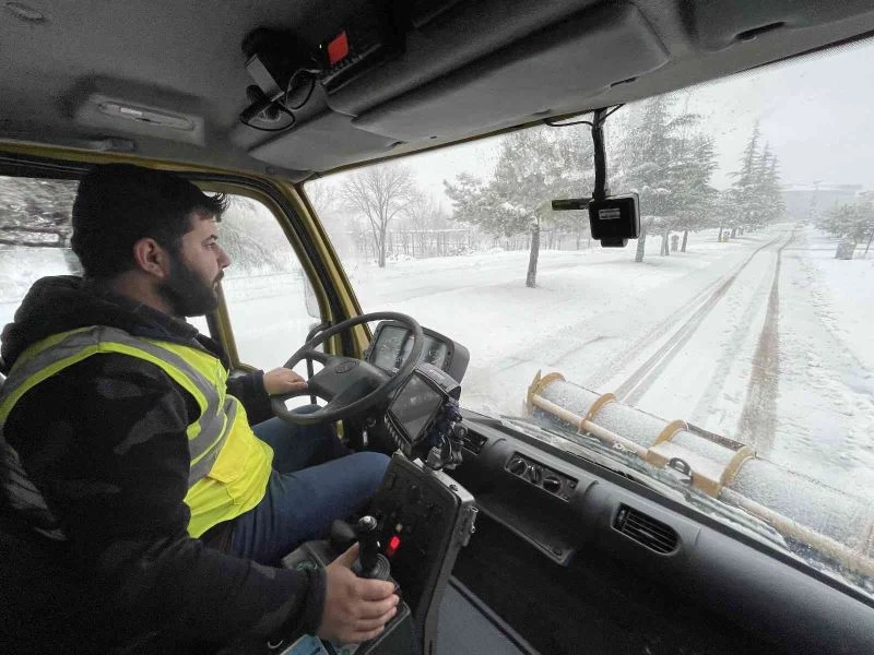 ABB’de kar teyakkuzu: Ankara’da tüm ana arterler açık
