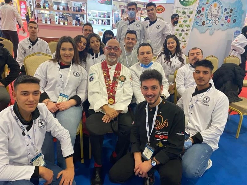 Genç aşçılar madalyaları toplamaya devam ediyor
