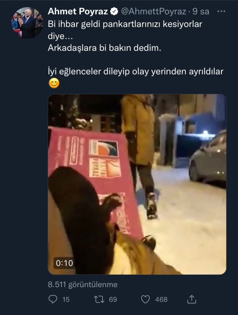 Çekmeköy Belediyesi’nin pankartıyla kayarak karın keyfini çıkardılar
