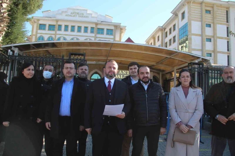 AK Parti Antalya’dan, Sedef Kabaş’a suç duyurusu
