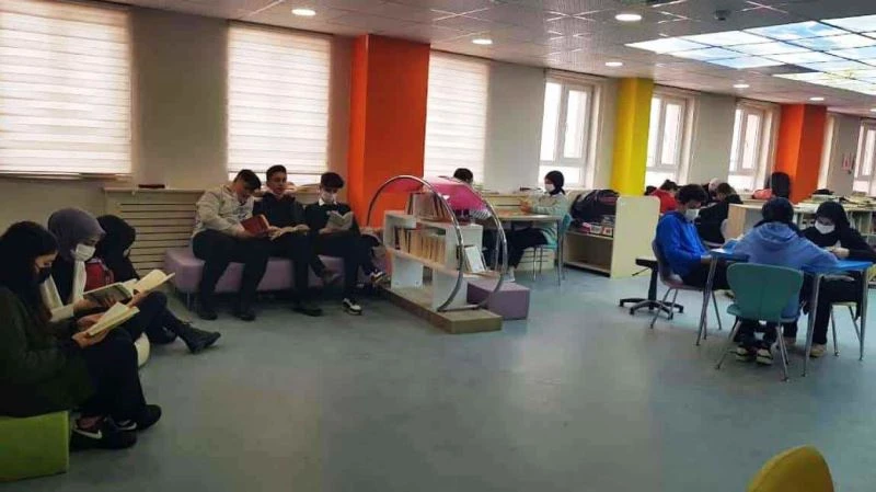 Anadolu Lisesinde “Kütüphanenin Liderleri” isimli proje
