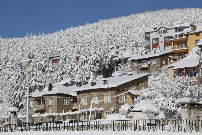 Konya’nın Hadim ilçesinde kar kalınlığı 1 metreyi geçti
