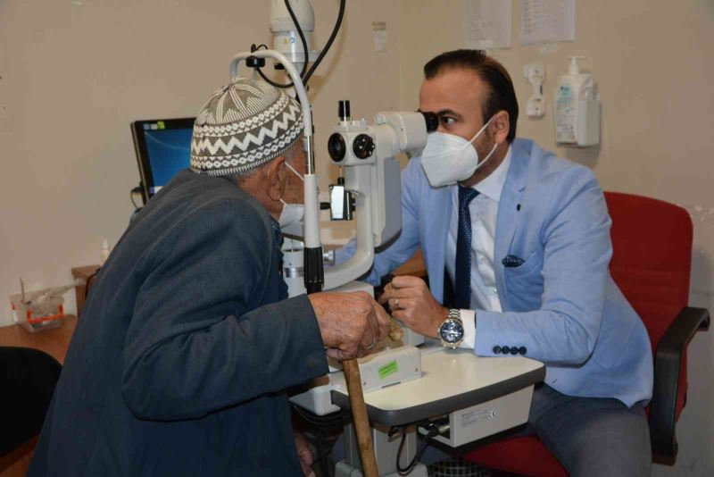 20 yıldır görmeyen gözü PAÜ Hastanesinde açıldı
