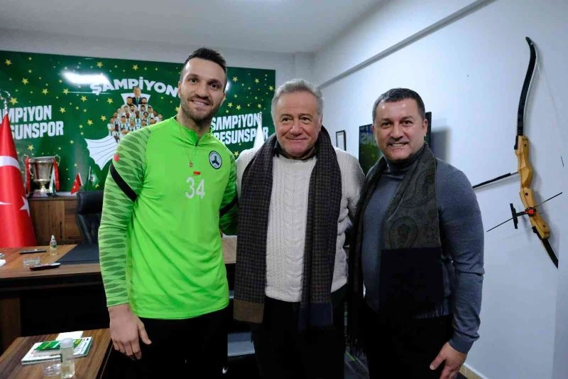 Bahçeşehir Üniversitesi Mütevelli Heyeti Başkanı Enver Yücel’den GZT Giresunspor’a ziyaret
