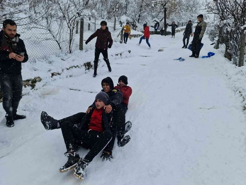 Yarıyıl tatilinde karın keyfini çıkarttılar
