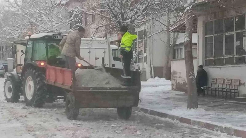 Delice’de karla mücadele sürüyor
