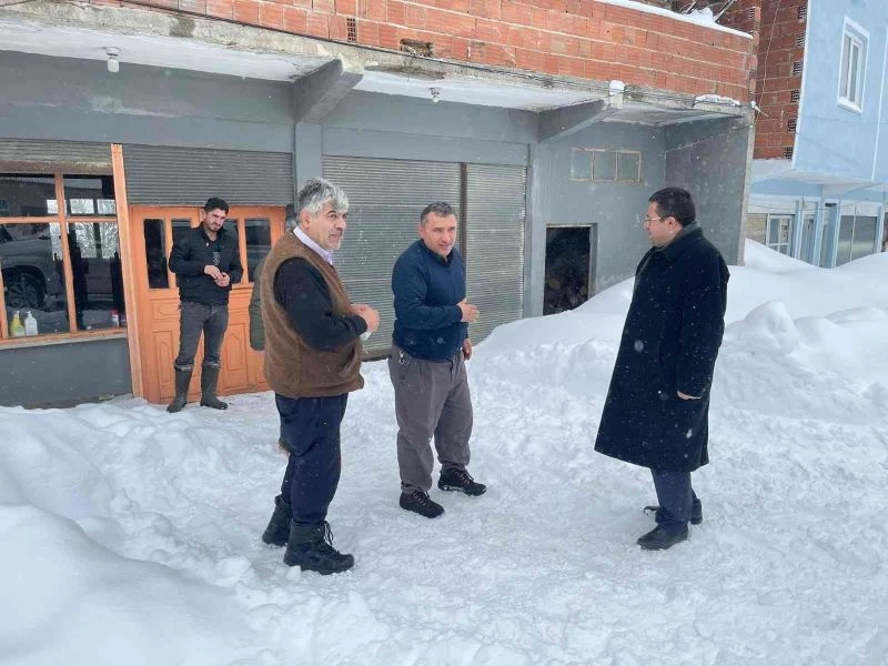 Kaymakamdan kar temizleme çalışmalarına yakın takip
