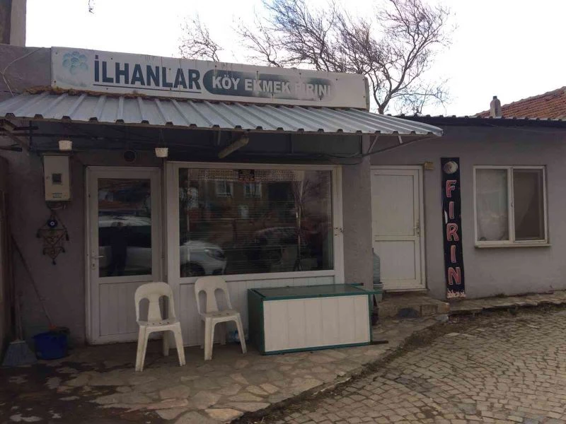 Muhtardan ihtiyaç sahibi ailelere  ekmek desteği
