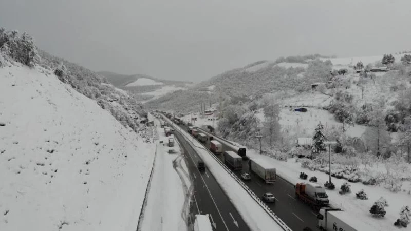 Samsun son 50 yılın en yoğun kar yağışını aldı
