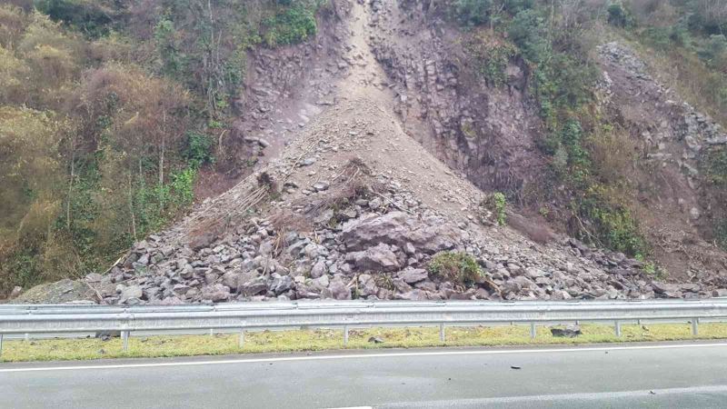 Artvin’deki heyelanın boyutu gün ağrınca ortaya çıktı
