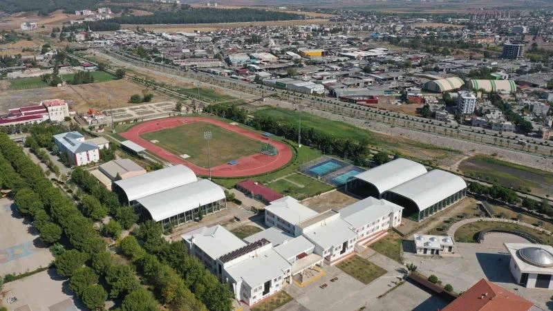 Amatör kulüpler futbol sahalarını ücretsiz kullanabilecek
