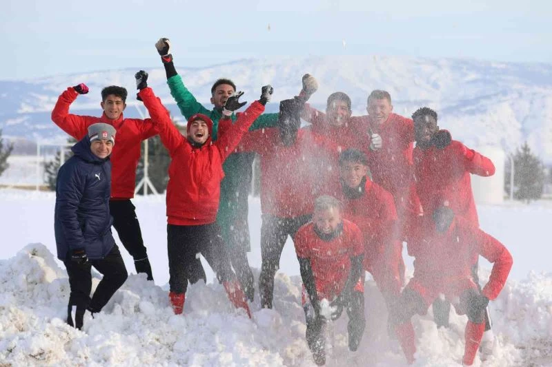 Sivasspor’da neşeli idman
