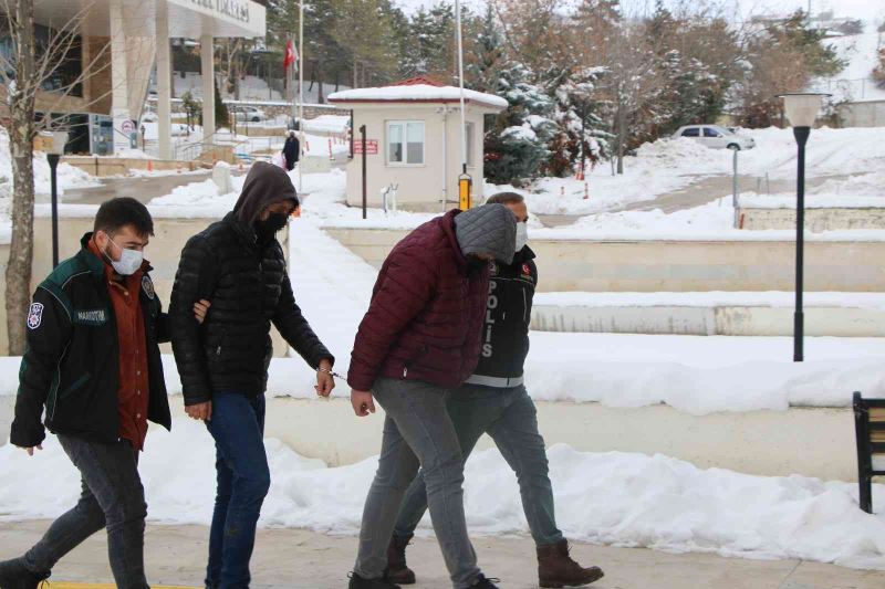 Elazığ’da uyuşturucuyla mücadele: 2 tutuklama
