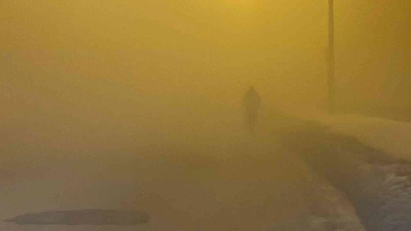 Düzce’de yoğun sis: Göz gözü görmüyor
