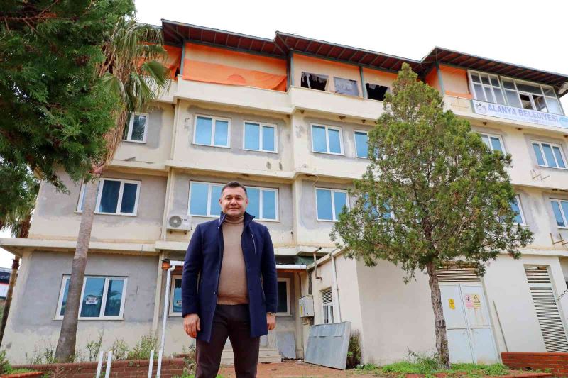 Alanya Belediyesi’nden yaşlılara otel konforunda huzurevi
