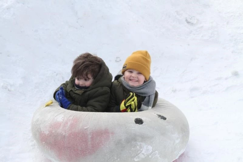 Ayder kar festivalinde şambrellerle kaymak yasaklandı

