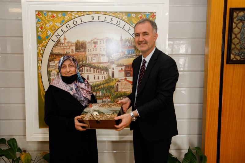 Başkan Taban, İnegöl’ün Adile Naşit’ini ağırladı
