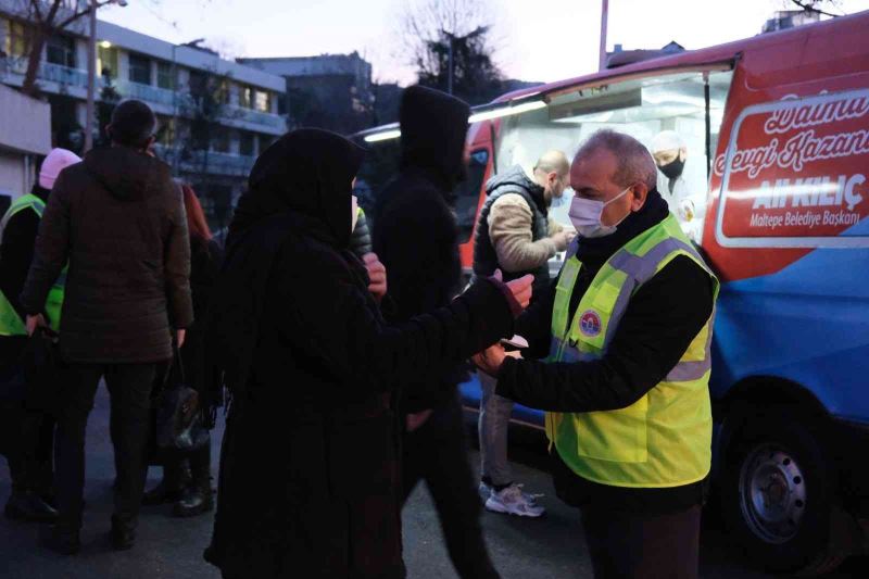 Sabah çorbası Maltepelilerin içini ısıttı
