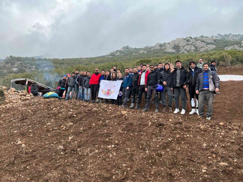 Yeni yılın ilk uçuşu Çardak’tan
