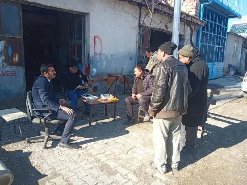 Kaymakam Öztürk vatandaşların sorunlarını bizzat yanlarına giderek dinledi
