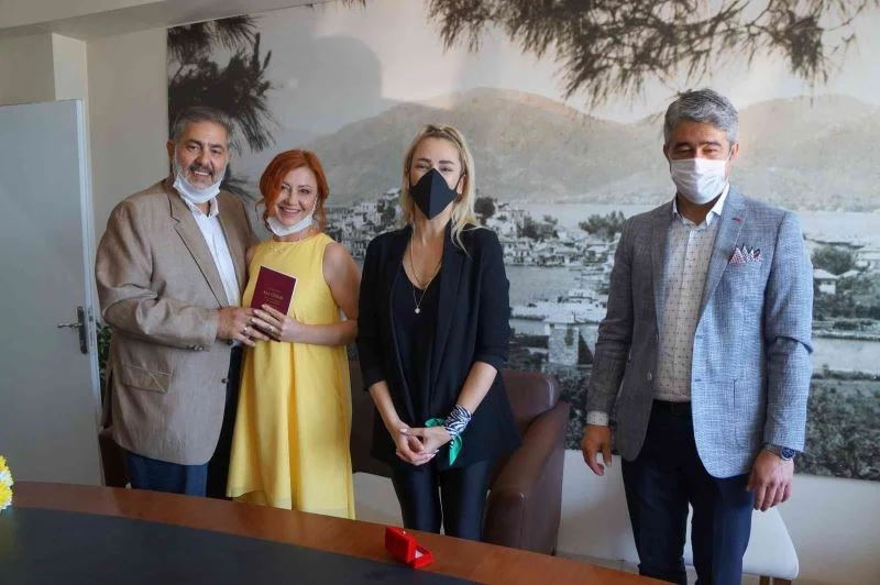 Marmaris’te 642 çift mutluluğa evet dedi
