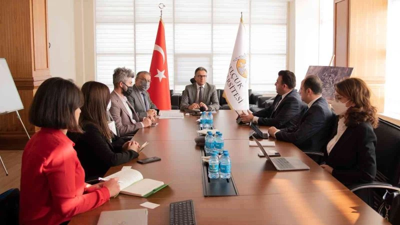 SÜ’de “Konya Akıllı Şehir Stratejisi ve Yol Haritası” toplantısı yapıldı
