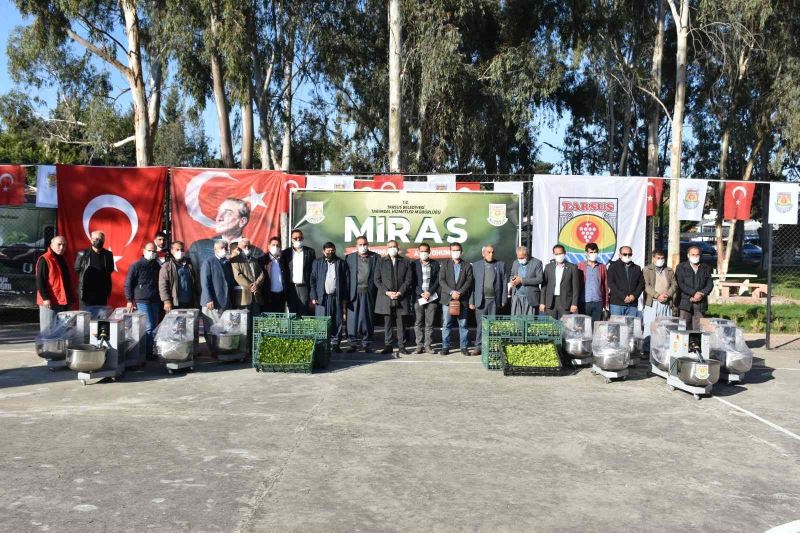 Tarsus’ta kadınlara hamur yoğurma makinesi desteği
